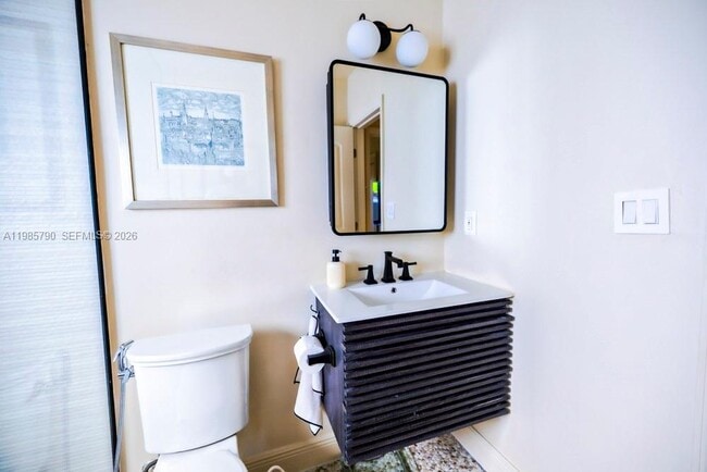 Building Photo - 375 De Soto Dr