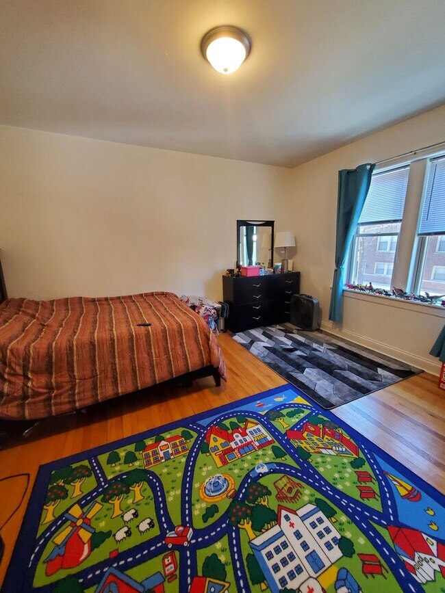 Building Photo - North Park Renovated Three Bedroom / Two Bathroom