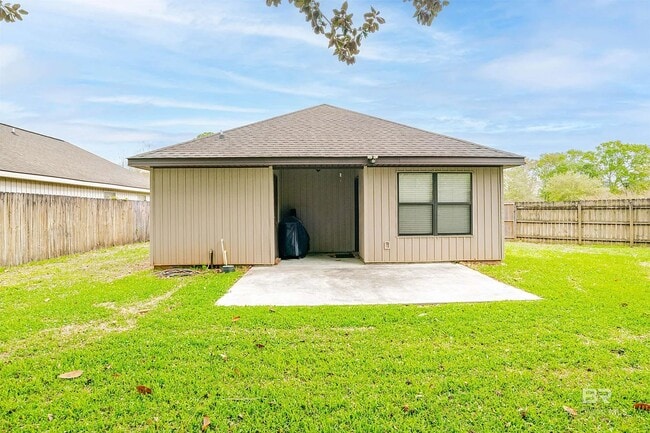 Building Photo - 10 Breydon Ct