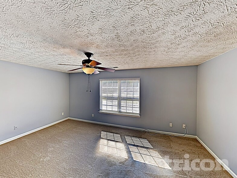 Building Photo - 5413 Wicklander Dr