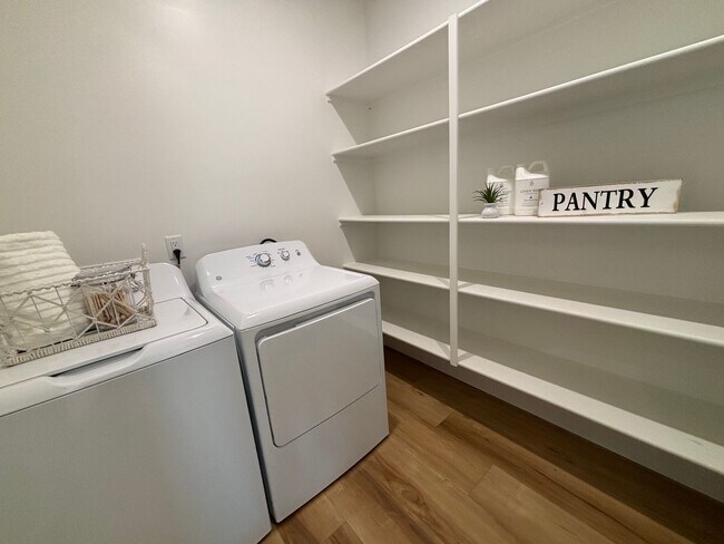 Building Photo - NEW Queen Creek Home