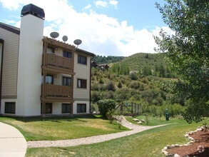 Building Photo - 998 W Beaver Creek Blvd