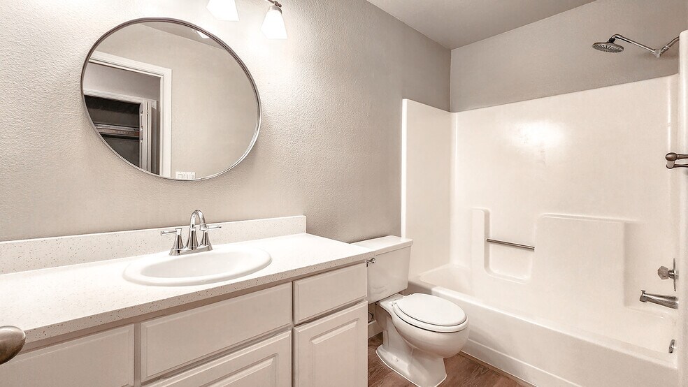 New quartz coutertop on vanity - 9580 SW 146th Ter