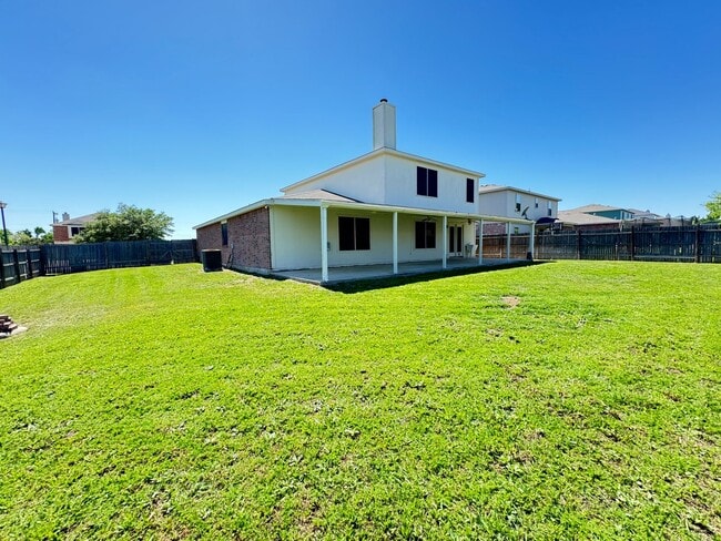 Building Photo - 3301 Bull Run Dr