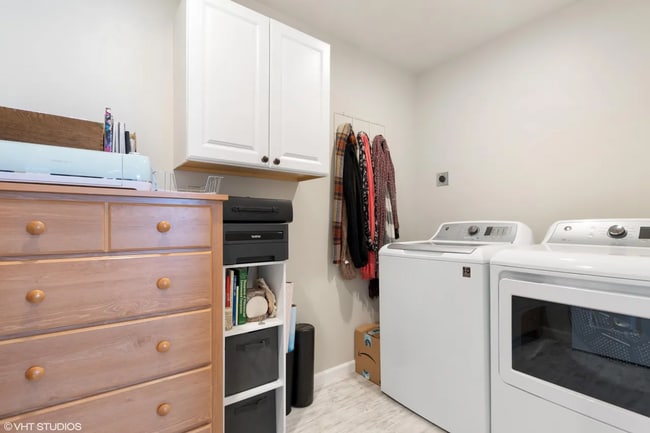 Building Photo - 2B/1.5BA Duplex for Rent