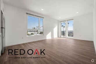 Building Photo - Modern Two Bedroom Penthouse with Tons of ...