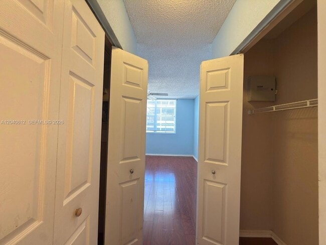 Building Photo - 1801 N Flagler Dr