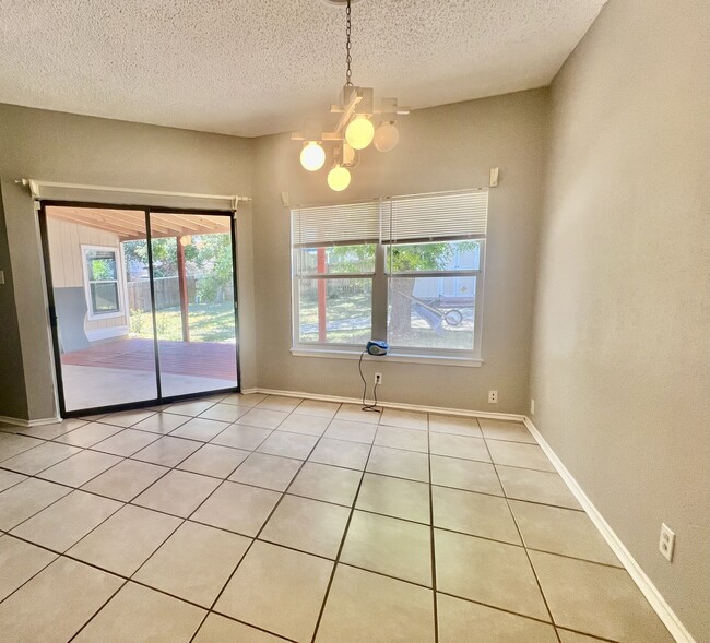 Building Photo - 9215 Autumn Branches