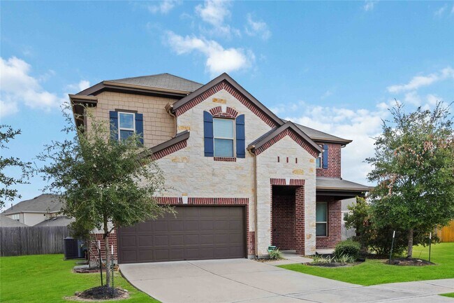 Building Photo - 8006 Ash Ridge Dr