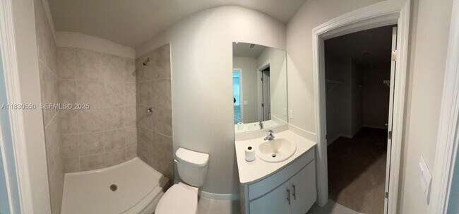 Building Photo - 3051 S Beechwood Cir