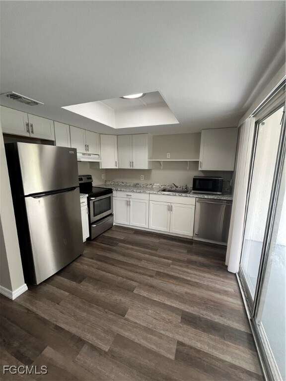 Building Photo - 3705 Country Club Blvd