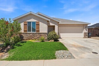 Building Photo - 2877 Ukonom Dr