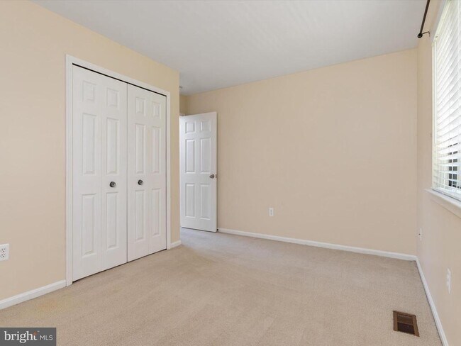 Building Photo - 1411 Stonecreek Rd