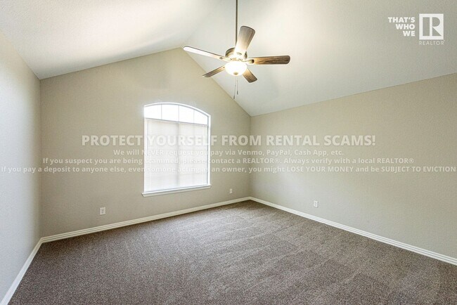 Building Photo - 758 W Breeze Cv