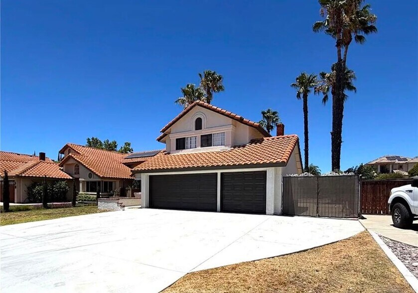 Building Photo - 39843 Amberley Cir