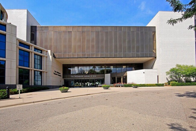 Interior Photo - 15 W 22nd St