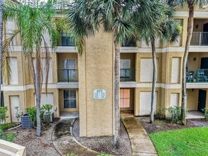 Building Photo - 875 Riverside Dr