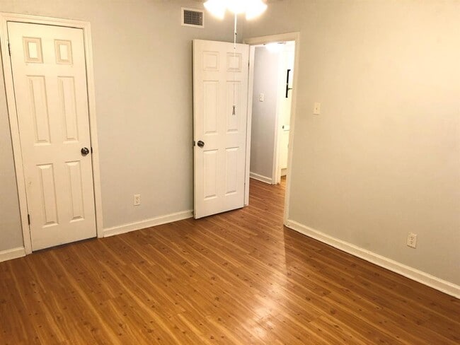 Building Photo - 2301 Ohlen Rd