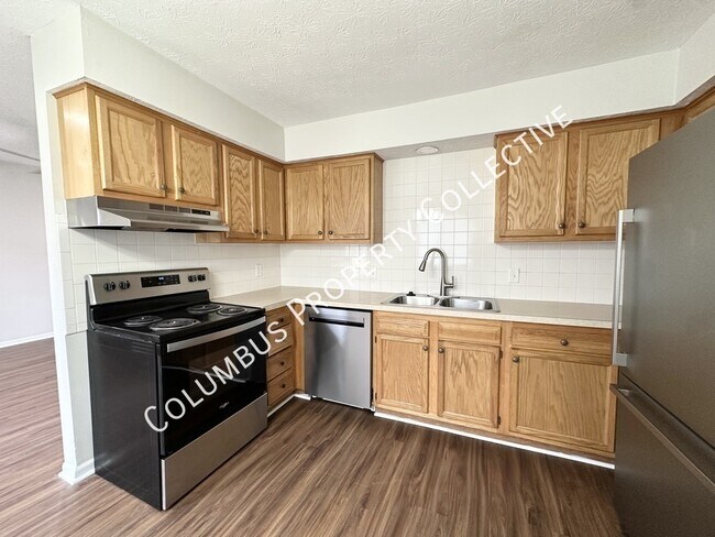 Building Photo - 906 S Spring Rd