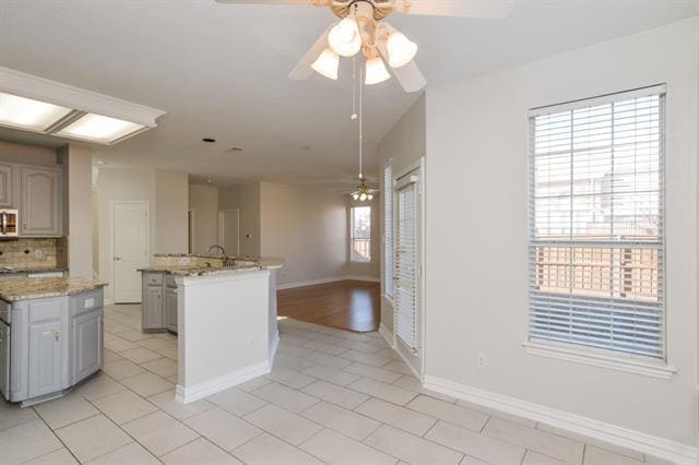Building Photo - 8512 Mesa Verde Dr