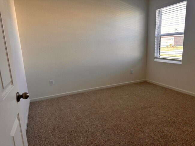 Building Photo - 6404 Topaz Dr