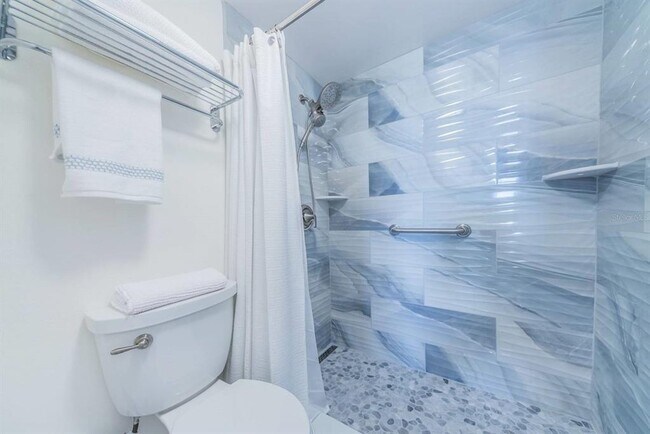 Building Photo - 6357 Bahia Del Mar Blvd S