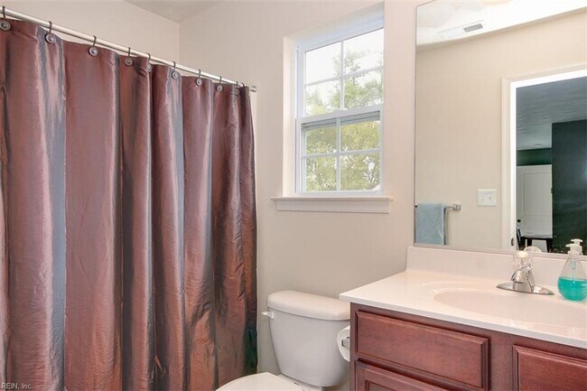Building Photo - Glenwood Single family 4 bedroom 3.5 Baths