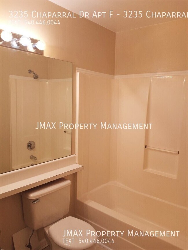 Building Photo - 3235 Chaparral Dr