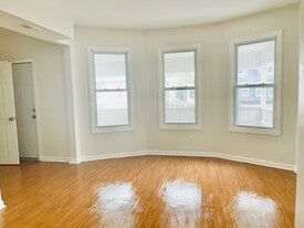 Building Photo - 157 N 16th St