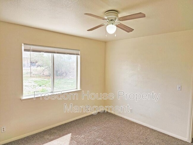 Building Photo - 561 Bourbon St