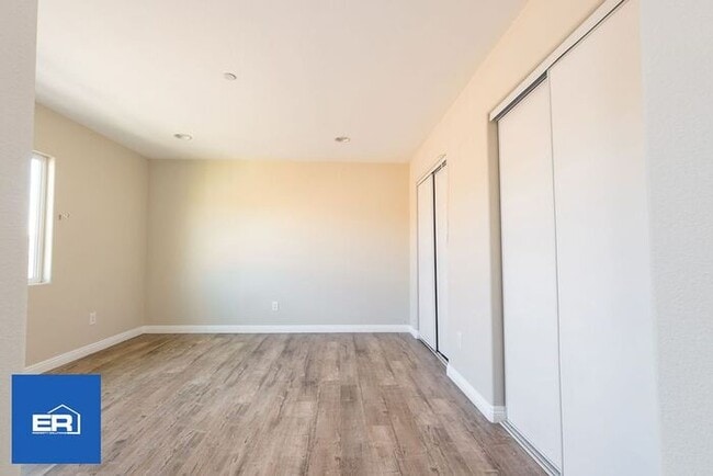 Building Photo - 3 Bed Home in Los Angeles CA for Rent 90033 Garage Available