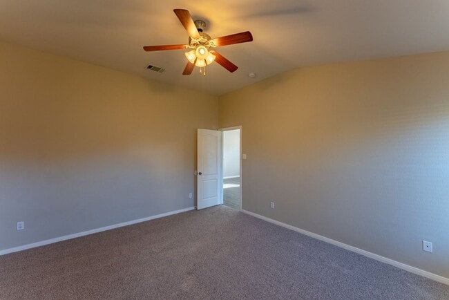 Building Photo - Charming Brick Home with Open Floorplan, Vaulted Ceilings, and Luxurious Amenities—Perfect for An...