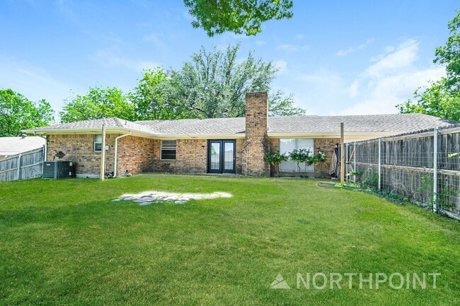 Building Photo - 3 BR/2BA | Newly Renovated Single Family Home | 1-Car Covered Parking | Gated backyard
