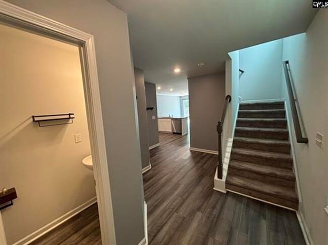 Building Photo - 120 Kings Parish Ct