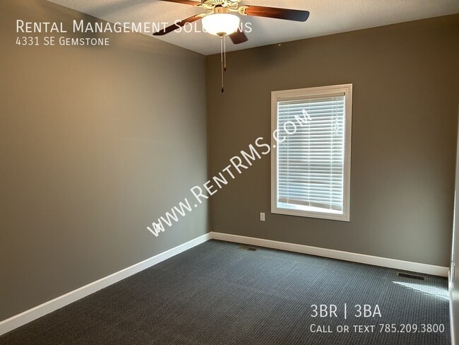 Building Photo - 4331 SE Gemstone-