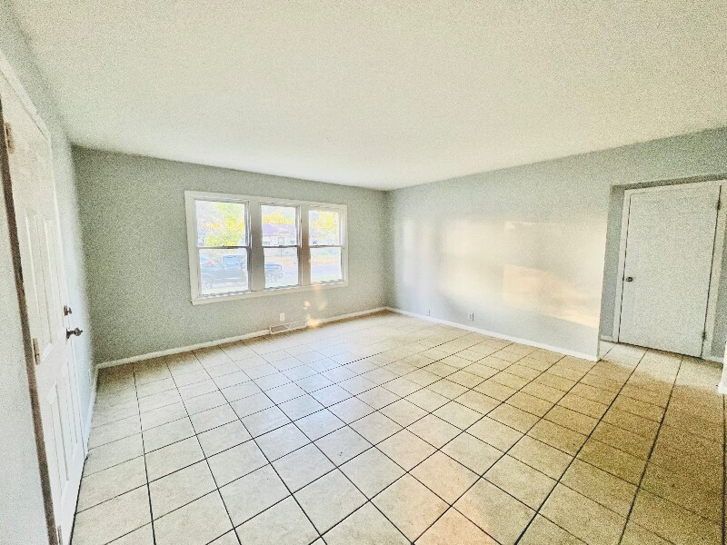 Building Photo - 5816 N 62nd St