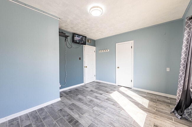 Building Photo - 7740 S Laramie Ave