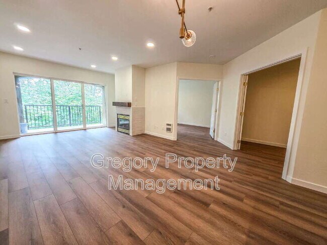 Building Photo - 12439 Totem Lake Way