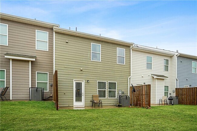 Building Photo - 11649 Mendenhall Ct
