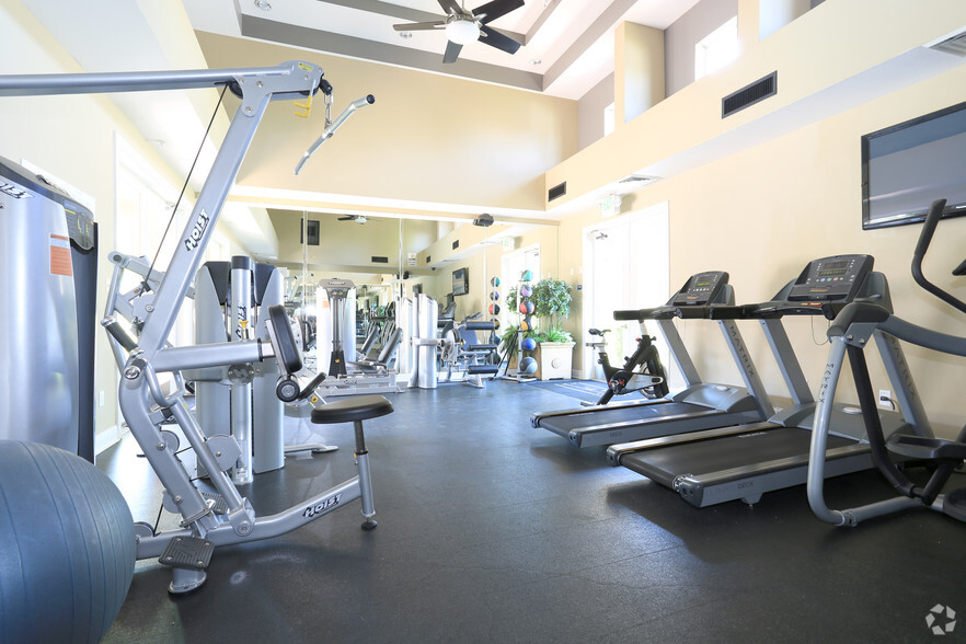 Fitness Center - Vineyard Gate Apartments