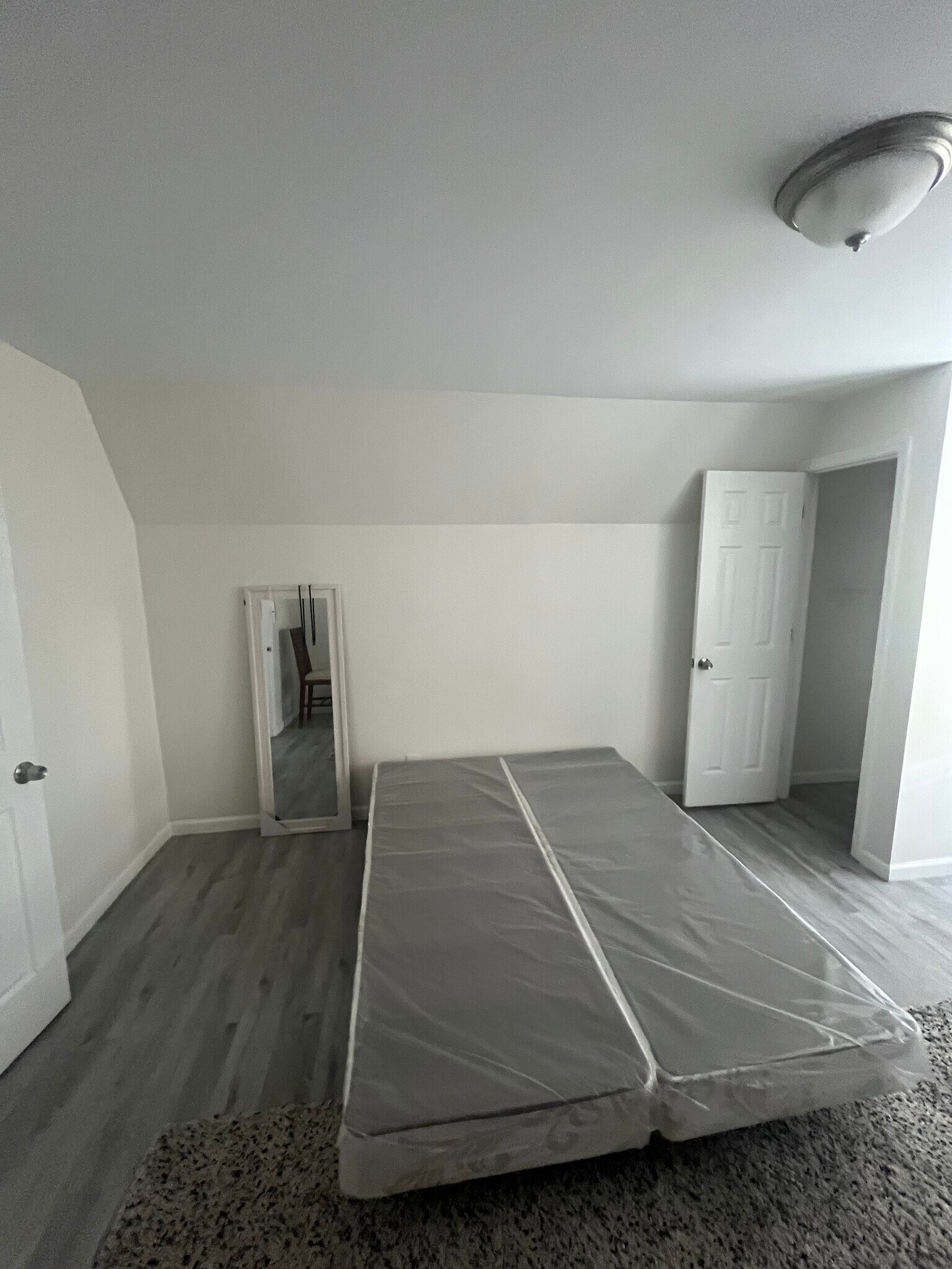 Building Photo - 535 Van Cortlandt Park Ave