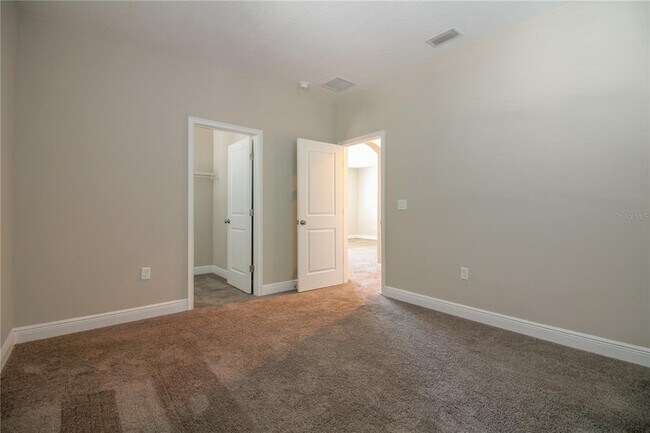 Building Photo - 6269 Great Bear Dr