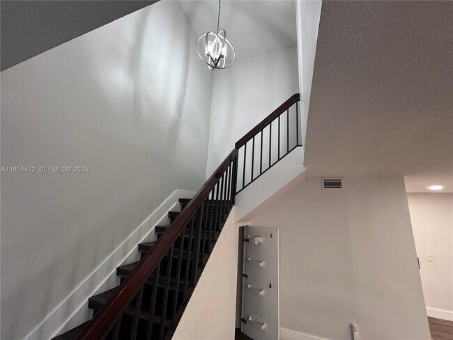 Building Photo - 11246 NW 14th Ct