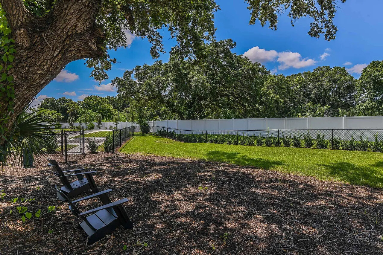 Building Photo - 2400 Ezzell Ct