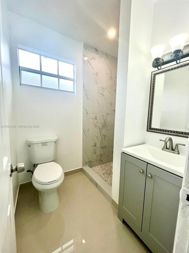 Building Photo - 8119 NW 5th Ct