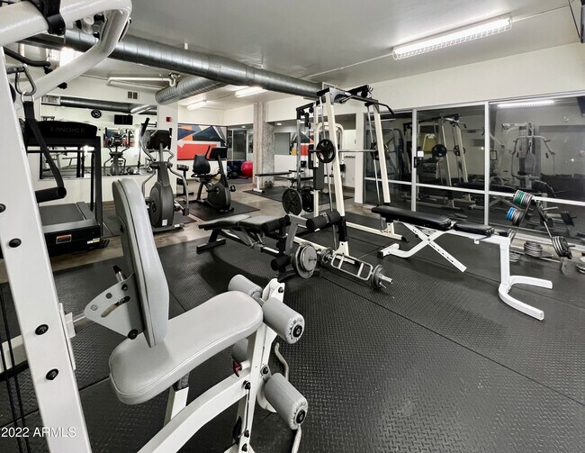 Building Photo - 805 4th Ave