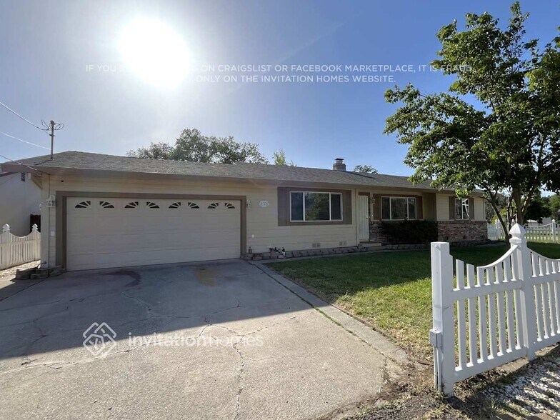 Building Photo - 8169 Patton Ave