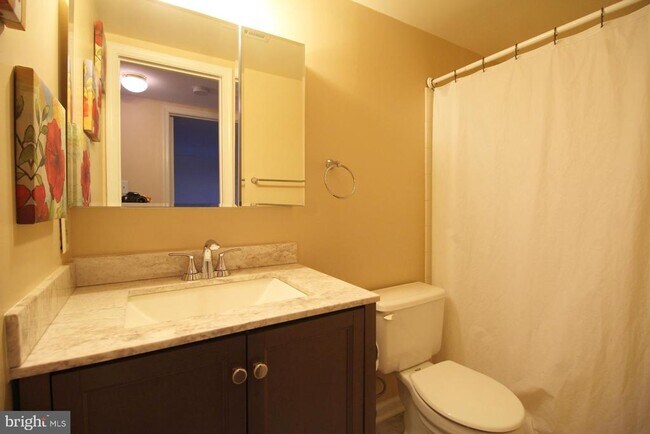 Building Photo - 3186 Cantrell Ln