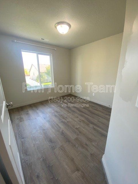 Building Photo - 690 N 1775 W