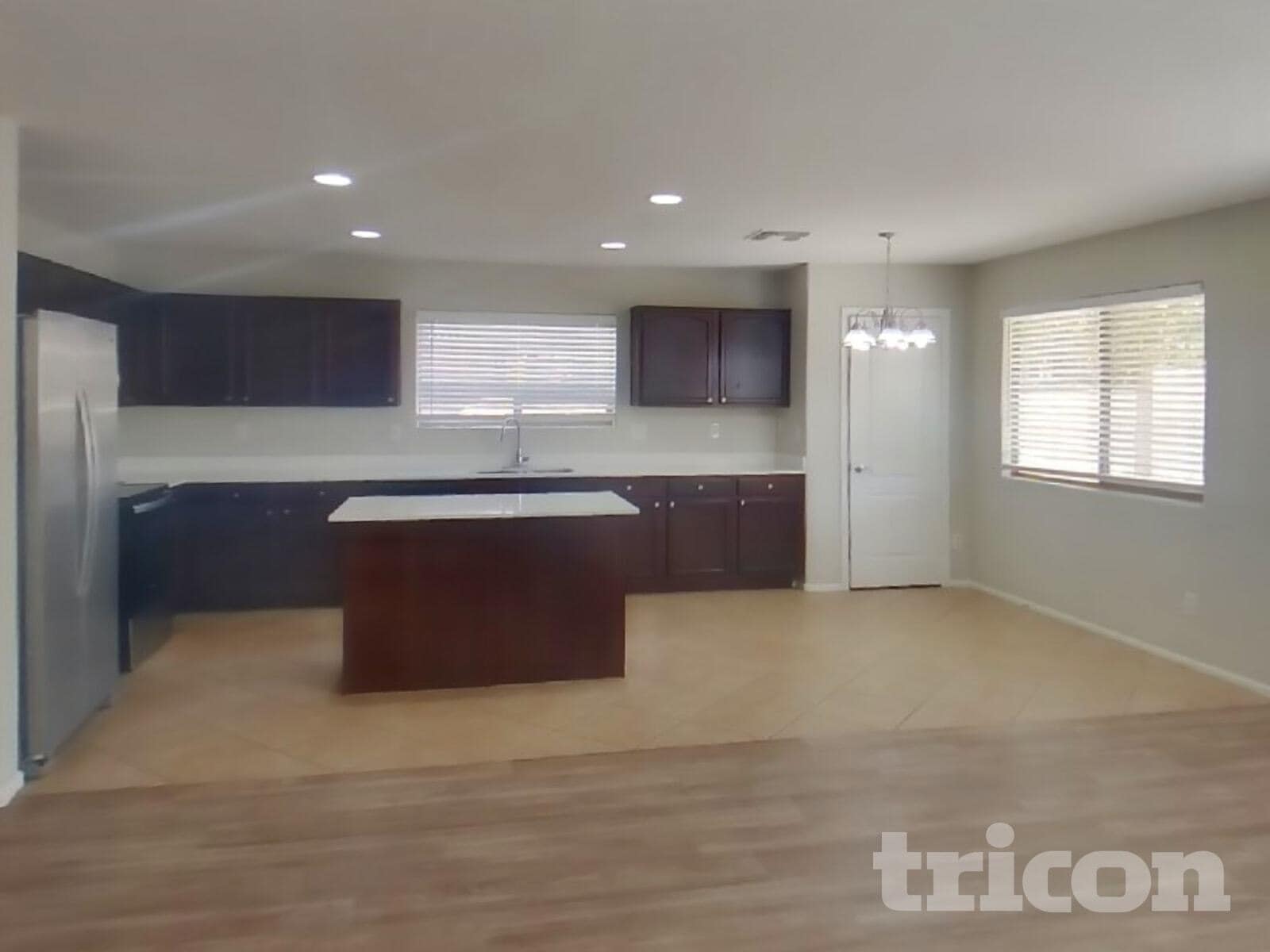 Building Photo - 40081 W Hayden Dr